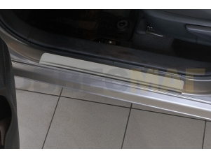 Накладки на пороги Russtal шлифованные для Toyota Corolla № TOYCR13-02
