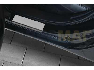 Накладки на пороги Russtal зеркальные для Mazda 6 2012-2021