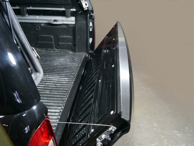 Накладка на задний борт (лист шлифованный) для Mercedes-Benz X-Class № MERXCL18-58
