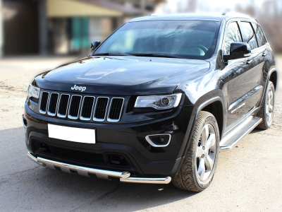 Дуга передняя по низу бампера d-60 с декоративной защитой картера для Jeep Grand Cherokee 2013-2021