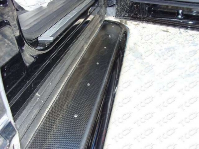 Пороги с площадкой нержавеющий лист 42 мм ТСС для Chevrolet Niva 2009-2020