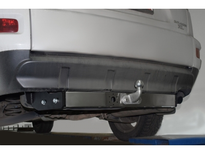 Фаркоп с нержавеющей накладкой для Mitsubishi Outlander XL 2007-2012, Citroen C-Crosser 2007-2012, Peugeot 4007 2007-2012 фланцевое крепление шара