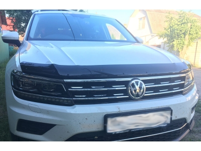 Дефлектор капота EGR темный для Volkswagen Tiguan 2016-2021