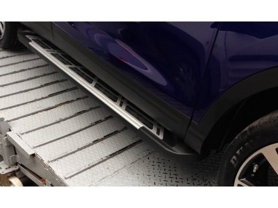 Пороги алюминиевые Sunrise Erkul для Toyota Hilux 2015-2021