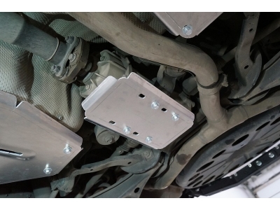 Защита заднего редуктора (алюминий) 4мм для GAC GS8 2.0T 4WD 2019 – н.в. ZKTCC00557