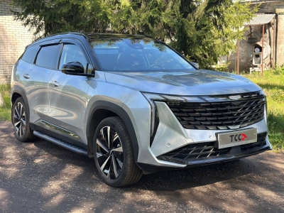Пороги алюминиевые с пластиковой накладкой (карбон черные) 1820 мм для Geely Atlas 2023-н.в.