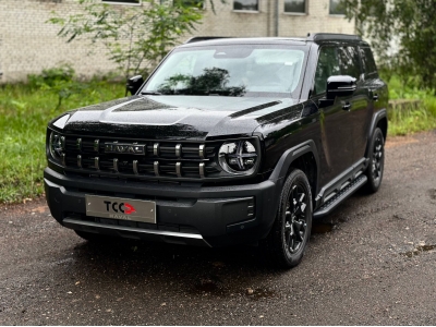 Пороги алюминиевые с пластиковой накладкой (карбон черные) 1720 мм для Haval H3 1.5 2WD 2024-н.в.