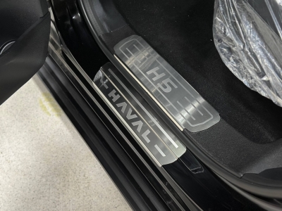 Накладки на пороги (лист шлифованный надпись HAVAL) 4шт для Haval H5 Diesel 4WD 2024-н.в.