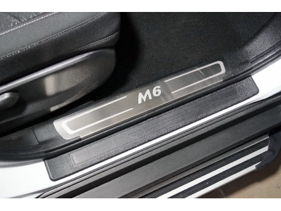 Накладки на пластиковые пороги (лист шлифованный надпись M6) 2шт для Haval M6 1.5 2021 – н.в. HAVM623-02