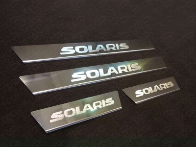 Накладки на пороги зеркальный лист с логотипом ТСС для Hyundai Solaris 2014-2017