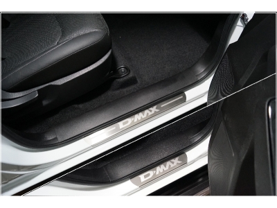 Накладки на пороги (лист шлифованный надпись D-MAX) 4шт для Isuzu D-Max 2019 – н.в. ISDMAX19-08
