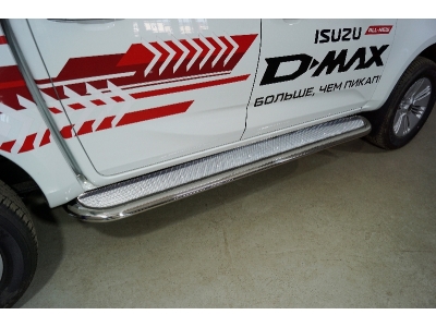 Пороги с площадкой (нерж. Лист) 75х42 мм ТСС для Isuzu D-Max 2019 – н.в.