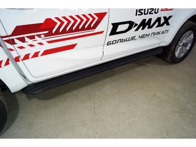 Пороги алюминиевые "Slim Line Black" 2120 мм для Isuzu D-Max 2019 – н.в. ISDMAX19-25B