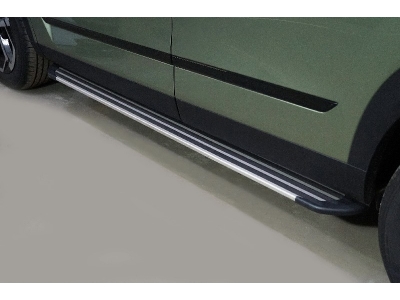 Пороги алюминиевые Slim Line Silver 1720 мм ТСС для Jaecoo J7 1.6T 2WD 2023 – н.в.