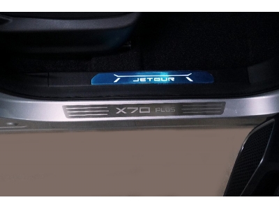 Накладки на пороги (лист шлифованный надпись X70 Plus) 2шт ТСС для Jetour x70 plus 2WD 2020 – н.в.