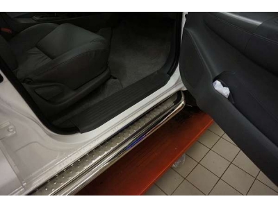 Пороги с площадкой нержавеющий лист 60 мм для Hyundai ix35/Kia Sportage 2010-2015