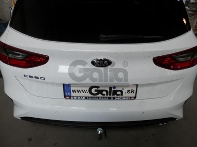 Фаркоп оцинкованный для Kia Ceed хетчбек 5 дверей (CD) diesel AdBlue 2018-н.в. быстросъемное крепление шара