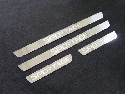 Накладки на пороги зеркальный лист надпись Sportage для Kia Sportage № KIASPORT16-30