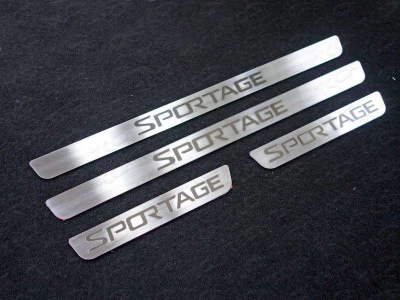 Накладки на пороги шлифованный лист надпись Sportage ТСС для Kia Sportage 2016-2018