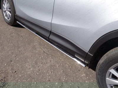 Пороги труба овальная с накладками 75х42 мм ТСС для Mazda CX-5 2015-2021