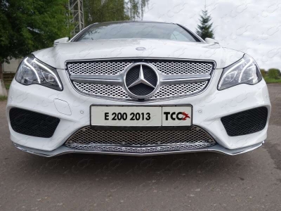Рамка номерного знака Mercedes-Benz E 200 (комплект) ТСС для Любые