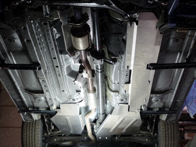 Защита бака правая ТСС алюминий 4 мм для Mitsubishi Outlander/Eclipse Cross 2012-2021