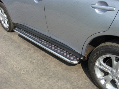 Пороги с площадкой алюминиевый лист 42 мм ТСС для Mitsubishi Outlander 2014-2015