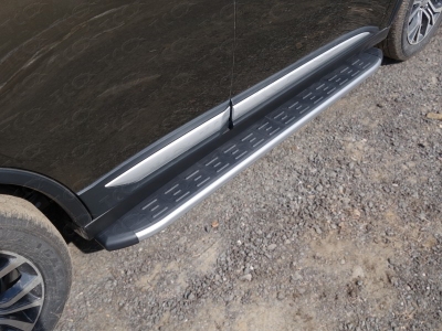 Пороги алюминиевые ТСС с накладкой серебристые для Mitsubishi Outlander 2015-2018