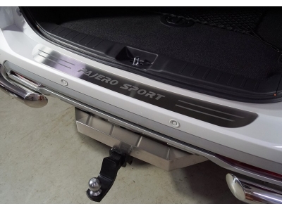Накладка на задний бампер (лист шлифованный надпись Pajero Sport ) для Mitsubishi Pajero Sport III Рестайлинг 2019 – н.в. MITPASPOR21-04