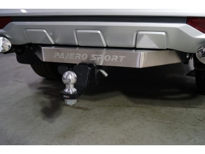 Фаркоп (надпись Pajero Sport, оцинкованный, шар E) для Mitsubishi Pajero Sport III Рестайлинг 2019 – н.в.  TCU00279