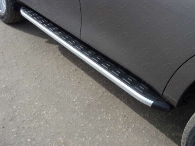 Пороги алюминиевые ТСС с накладкой для Nissan Patrol 2014-2021