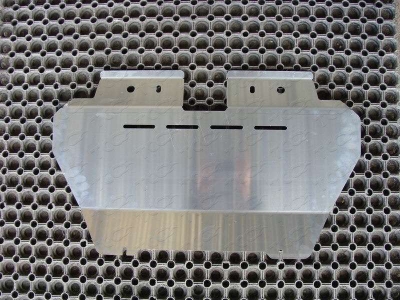 Защита радиатора ТСС алюминий 4 мм для Nissan Patrol 2011-2021
