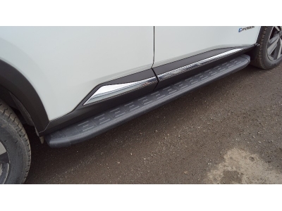 Пороги алюминиевые с пластиковой накладкой (карбон черные) 1720 мм для Nissan X-Trail 2021 — н.в. NISXTR24-04BL