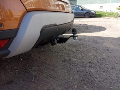Фаркоп для Renault Duster 2 2021-2022 съемное крепление шара под американский квадрат
