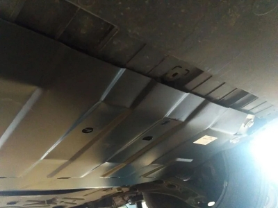 Защита картера двигателя, КПП (2,5 мм, сталь) для Renault Trafic 2006-2014 (V = 2.0d MT), Renault Trafic 2014-н.в. (V = 1.6d MT FWD)