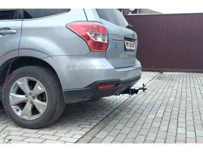 Фаркоп для Subaru Forester 2013-2018 съемное крепление шара под американский квадрат