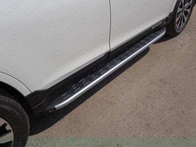 Пороги алюминиевые ТСС с накладкой серебристые для Subaru Outback 2015-2021