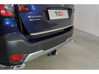 Накладка на заднюю дверь (лист шлифованный) для Subaru Outback VI Рестайлинг 2022 – н.в. SUBOUT21-10