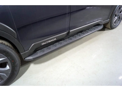 Пороги алюминиевые с пластиковой накладкой (карбон черные)  1820 мм ТСС для Subaru Outback VI Рестайлинг 2022 – н.в.