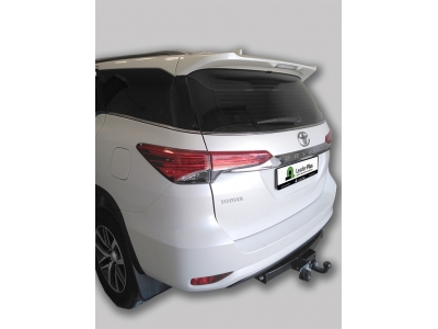 Фаркоп для Toyota Fortuner 2005-2013, 2013-2017 с кованым фланцевым шаром