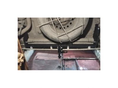 Фаркоп для Toyota Hiace H200 2004-2017, Toyota Regius Ace широкий кузов левый и правый руль 2005-2020 крепление шара на двух болтах