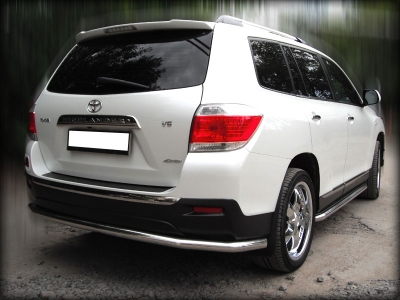 Защита заднего бампера полноразмерная d-60 для Toyota Highlander 2010-2013