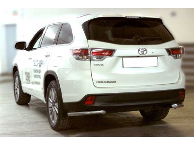 Защита заднего бампера полноразмерная d-60 для Toyota Highlander 2014-2016