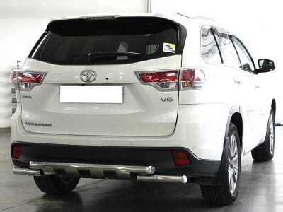 Защита заднего бампера d-60 с накладками для Toyota Highlander 2014-2016