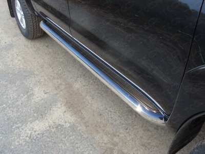 Пороги с площадкой нержавеющий лист 60 мм ТСС для Toyota Hilux 2008-2015