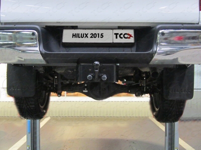 Фаркоп (шар F) ТСС для Toyota Hilux/Exclusive/Black Onyx 2012 – н.в. 