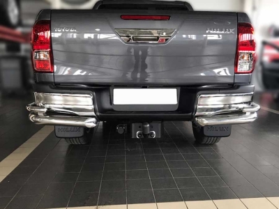 Защита заднего бампера "уголки" d-76+43 для Toyota Hilux 2015-2021