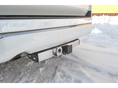Фаркоп с нержавеющей накладкой для Toyota Land Cruiser 300 2021-н.в. съемное крепление шара под американский квадрат