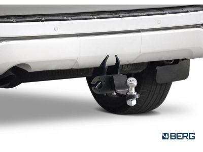 Фаркоп для Toyota Land Cruiser 300 2021-н.в. съемное крепление шара под американский квадрат
