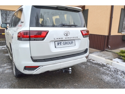 Фаркоп для Toyota Land Cruiser 300 2021-н.в. съемное крепление шара под американский квадрат